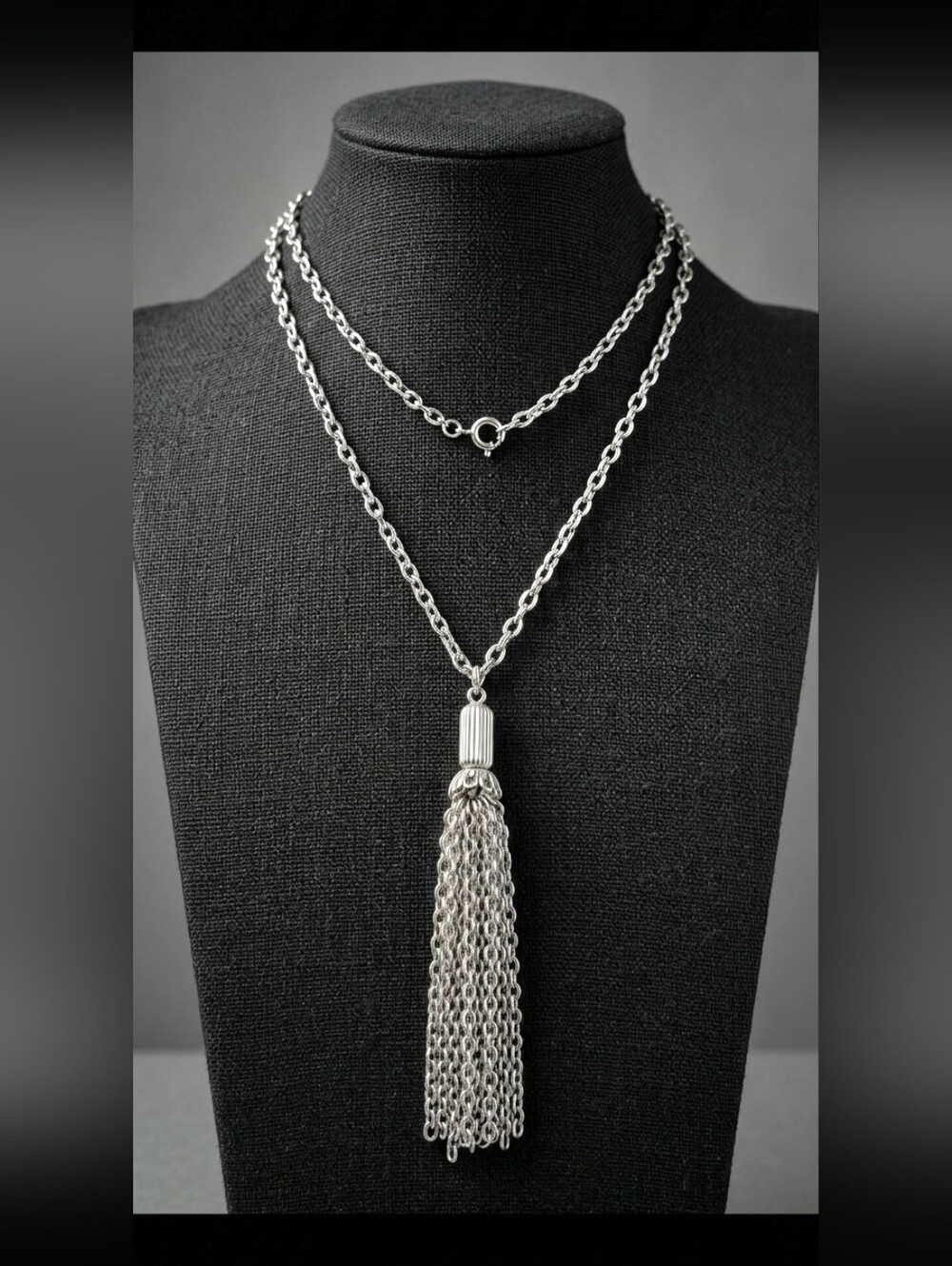 Vintage Silver-Tone Multi-Strand Liquid Chain Tassel Necklace – Classic NOS